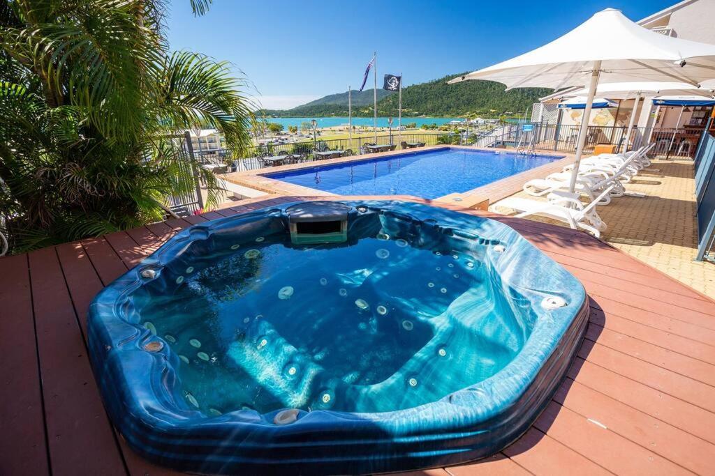 Ocean View 33A Studio Pool Ocean View Wifi Airlie Beach Exterior foto